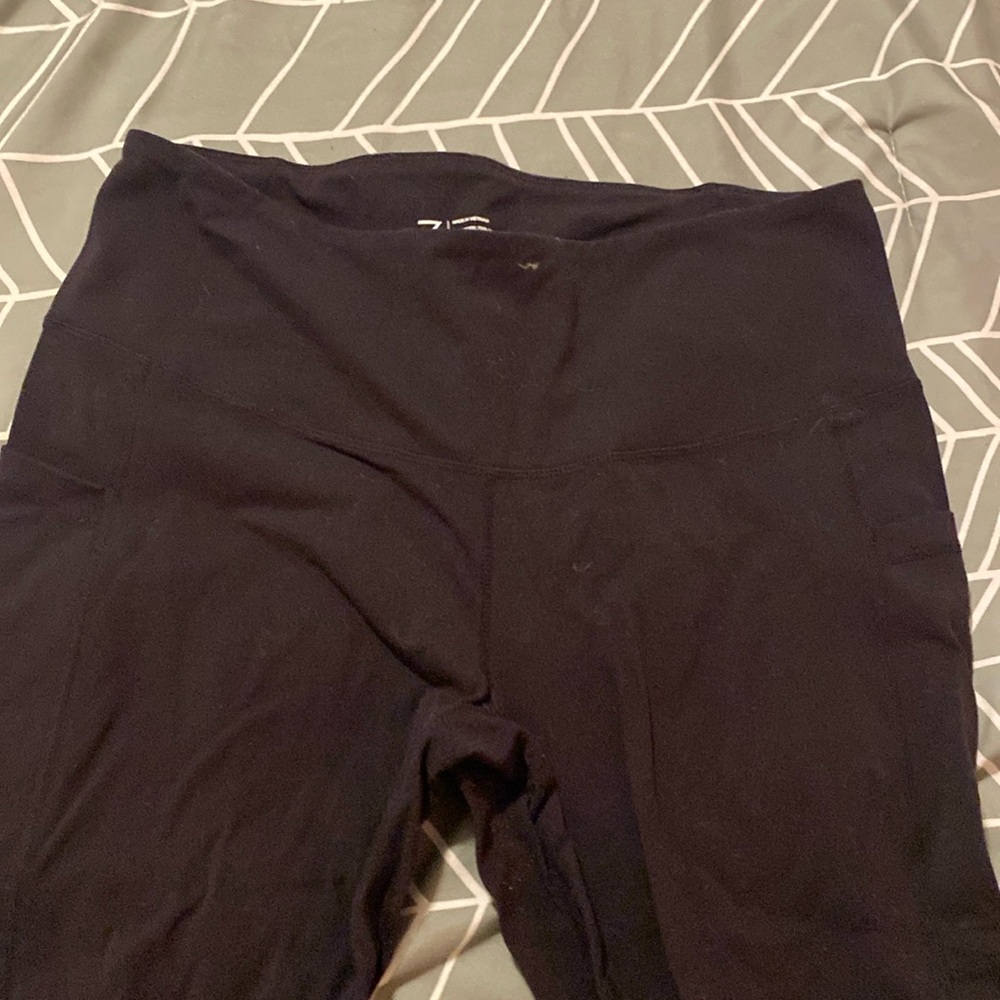 Zella side pocket cropped leggings